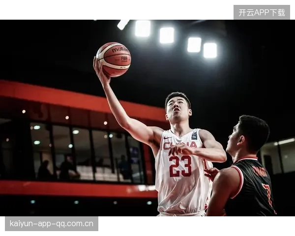 NCAA后场抛传空接暴扣直接引爆现场