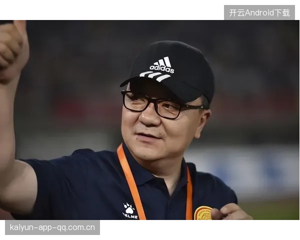 董路与足球小将：从梦想起跑到足球王国的不凡之路