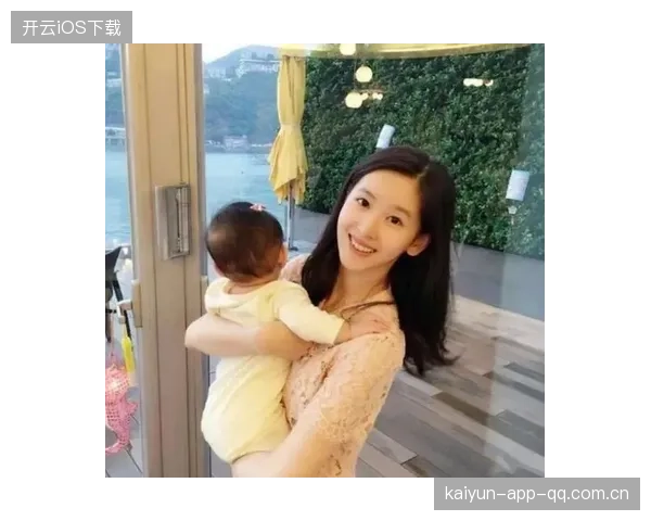 刘诗诗的“师妹反弹”现象：从“小女孩”到“网红大咖”的逆袭之路